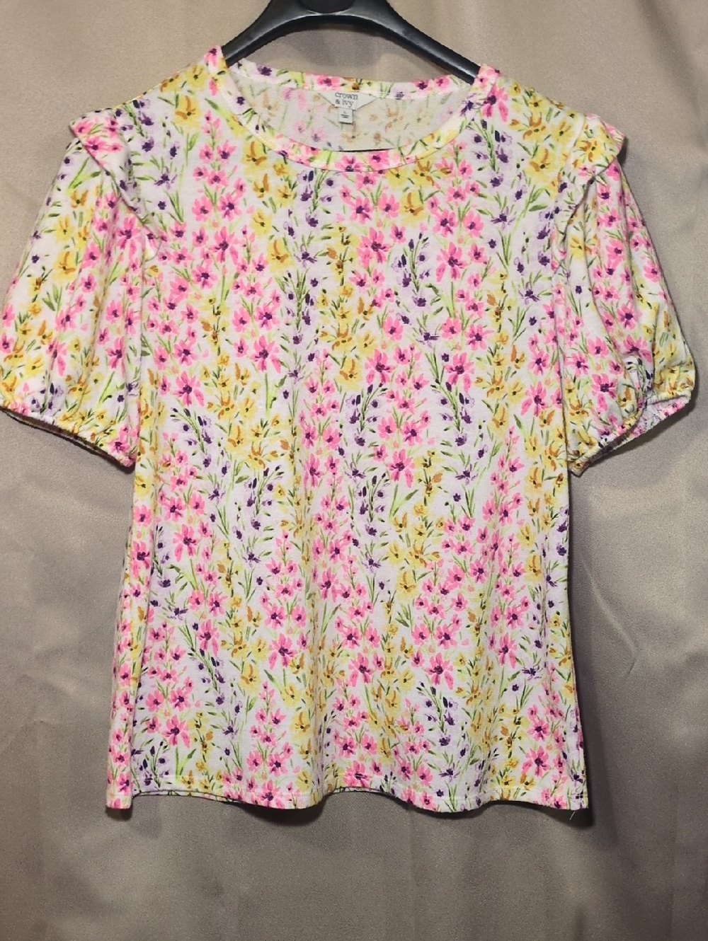 crown & ivy Floral Puff-Sleeve Tee in White, Pink & Yellow
